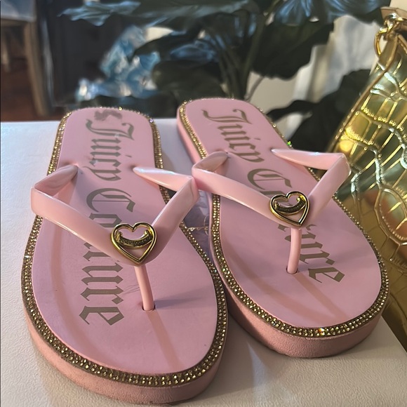 Juicy Couture Pink Sandals with Metallic Trim 7/8 perfect for Barbie girls!! - Picture 2 of 5